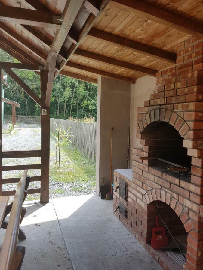 Agropensiunea Cetatuia Luncavita Bagian luar foto